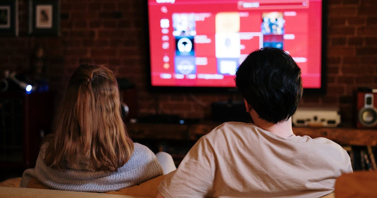 IPTV na PC Windows Polska 2026 – oglądaj 50 000+ kanałów na komputerze w HD i 4K